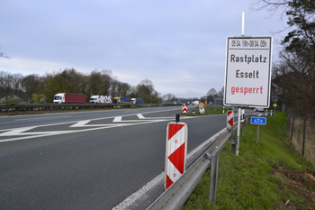 A3 Bundesautobahn Emmerich Wesel Hamminkeln Rees Oberhausen Vollsperrung Brückenabriß Brückenarbeiten 81