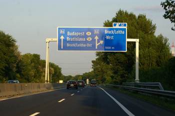 A4 Ostautobahn Wien Budapest Preßburg Bratislava Nickelsdorf Bruck an der Leitha 156