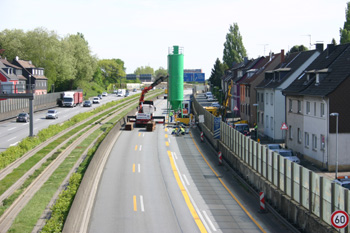 A 40 Autobahn Ruhrschnellweg Essen-Frillendorf-Süd Vollsperrung Bergbauschacht 3