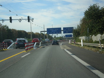 Autobahnbrücke A1 Rhein Köln Leverkusen Lkw-Schrankenanlage 154