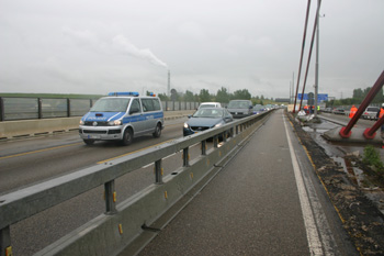 Autobahnbrücke Leverkusen Rheinbrücke Autobahnpolizei A1 79
