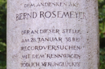 Inschrift Denkmal Bernd Rosemeyer