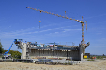 A94 Autobahn Brücke Neubau A-Bauwerk K35-1 Ausbach Geiselbergwe